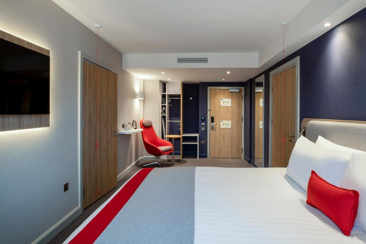 Отель Express Cambridge West - By Ihg