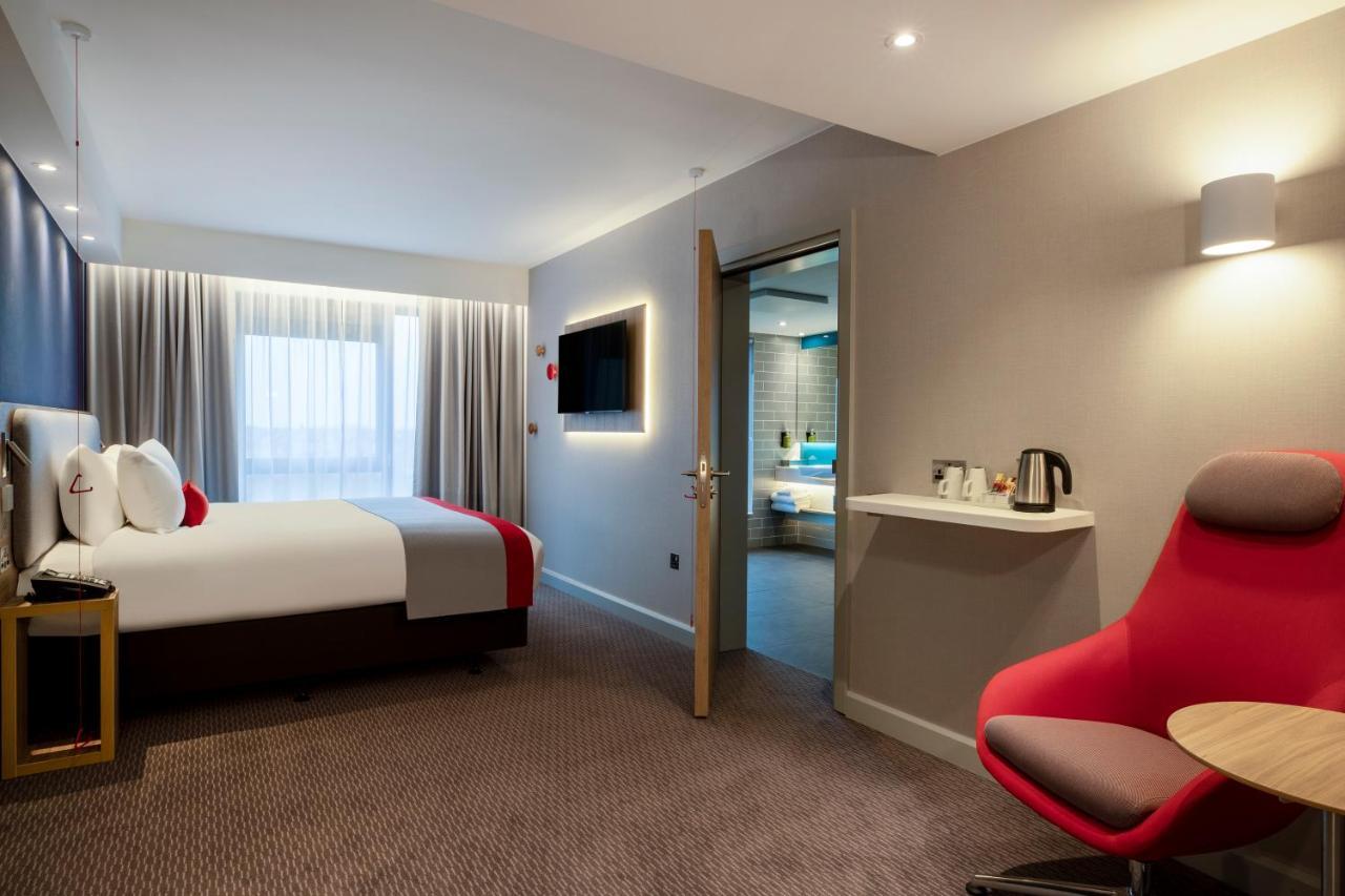 Отель Express Cambridge West - By Ihg Камбурн
