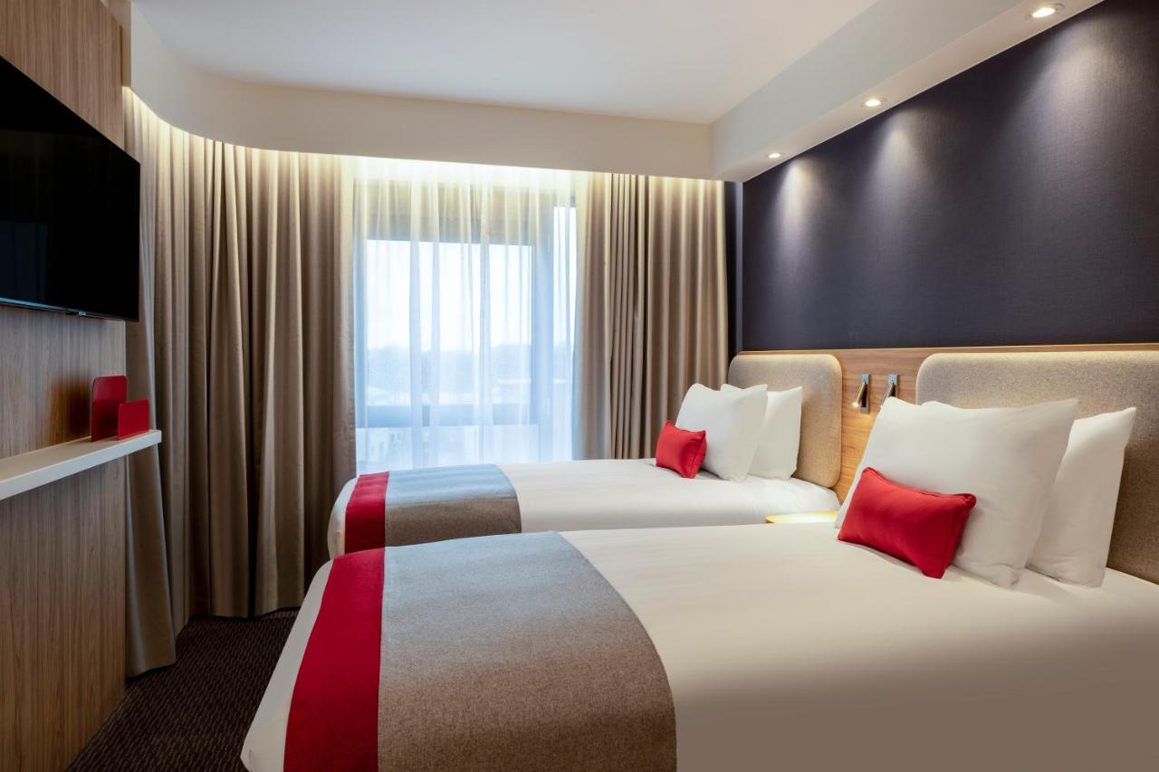 Отель Express Cambridge West - By Ihg 3*