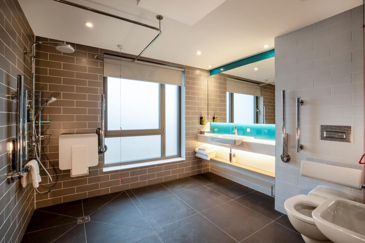 Express Cambridge West - By Ihg Hotel